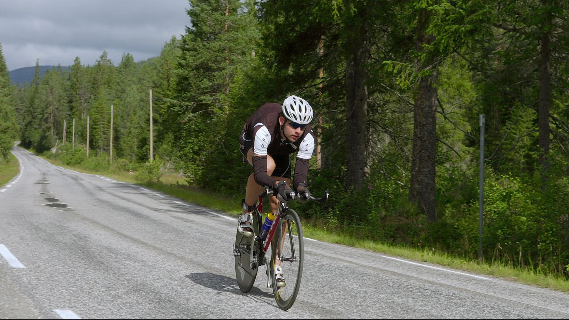 中国男子接力队展现坚强团队实力,中国男子接力队银牌