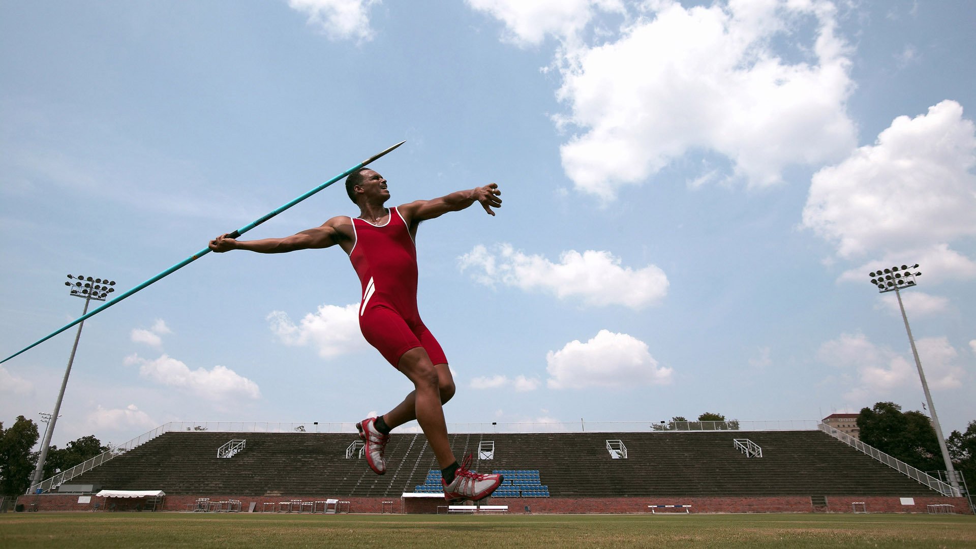 《堡垒之夜》未来城市创意秀:玩家作品火花四溅,引领未来游戏潮流